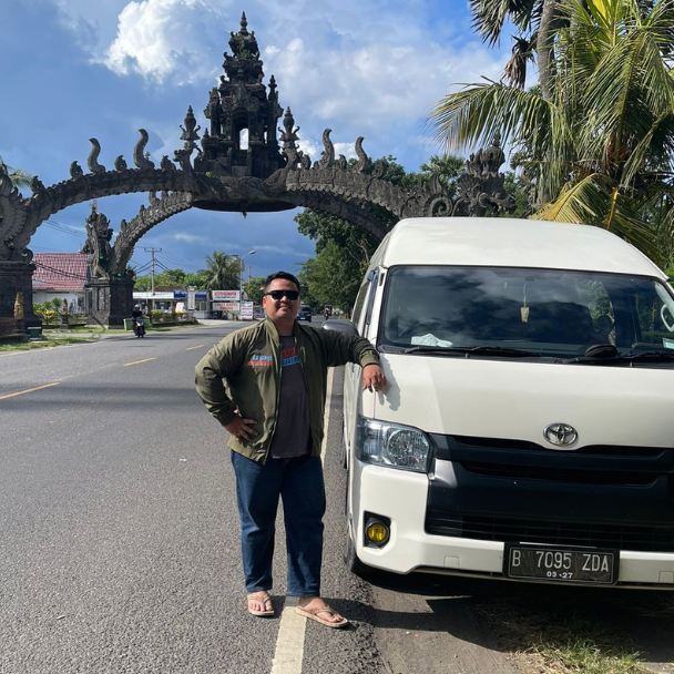 Sewa HIACE Semarang